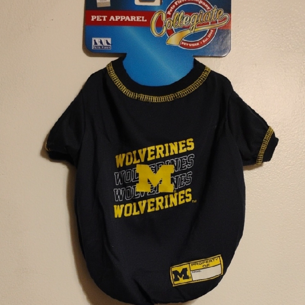 🐾 Michigan Wolverines Pet Shirt – Go Blue! 🐾